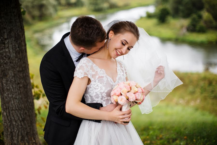 Fotógrafo de casamento Anna Polukhina (polukhinaanna). Foto de 22 de agosto 2019