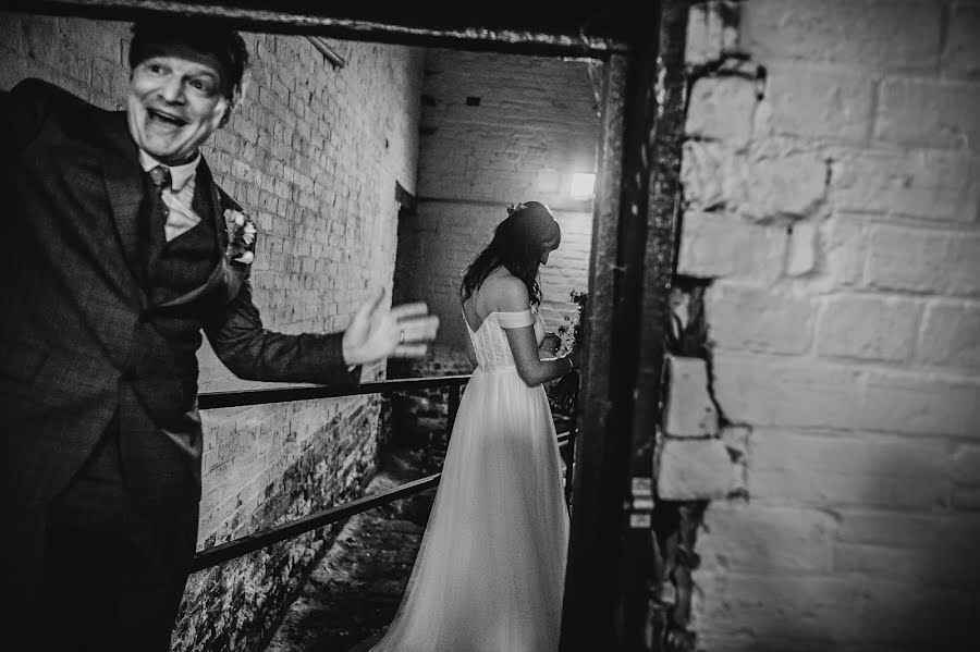 Wedding photographer Sara Kirkham (pixietteinthece). Photo of 23 October 2017