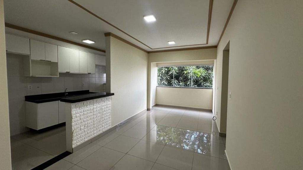 Apartamento com 3 dormitórios sendo 1 suíte à venda, 72 m² por R$ 350.000 - São Benedito - Uberaba/MG