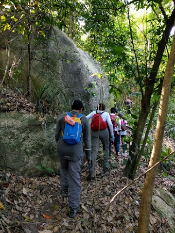 Trans Kiara Sri Bintang Hiking Guide