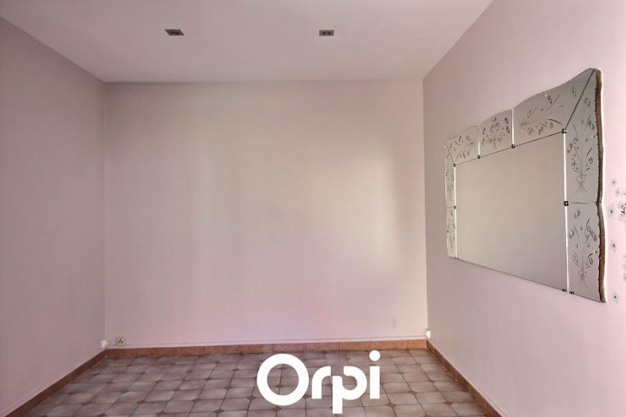 Location  appartement 2 pièces 38 m² à Marseille 7ème (13007), 740 €