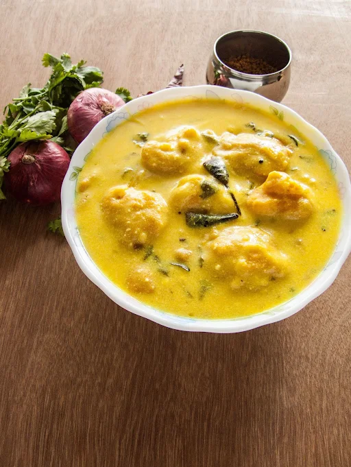 Kadhi Pakoda