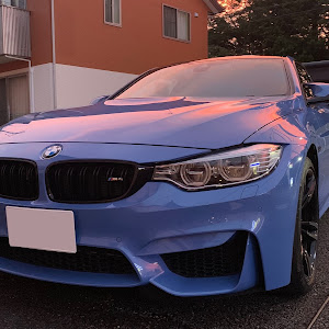 M4 クーペ F82