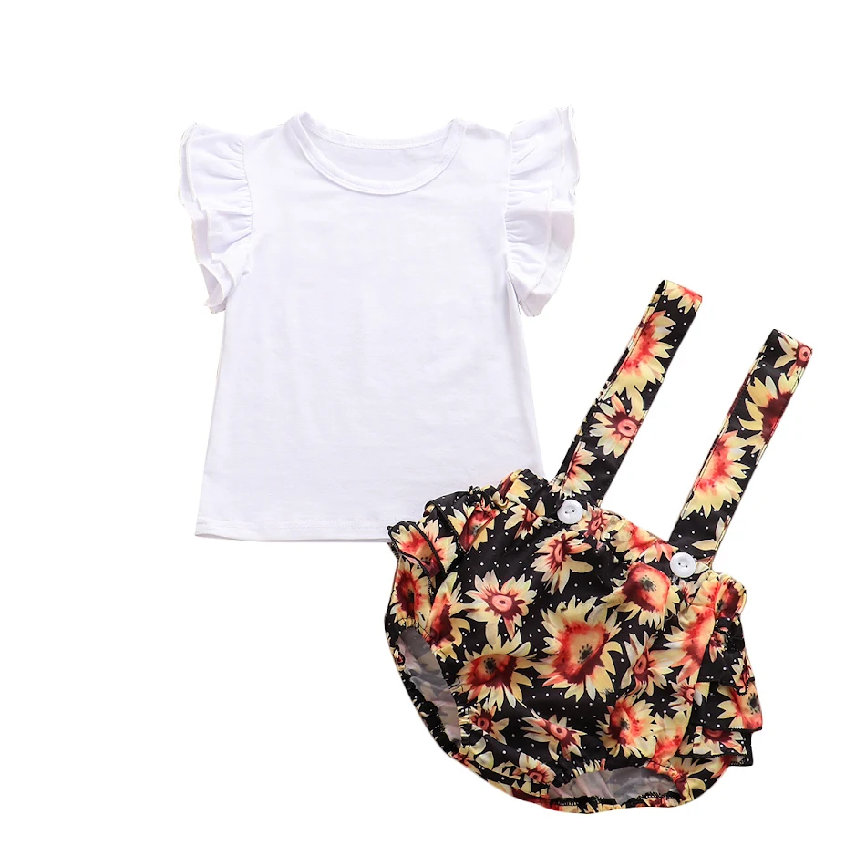 Meisjes zomer set T-shirt en zonnebloem bretels shorts, comfortabel en schattig, perfect voor warm weer en om buiten te spelen.