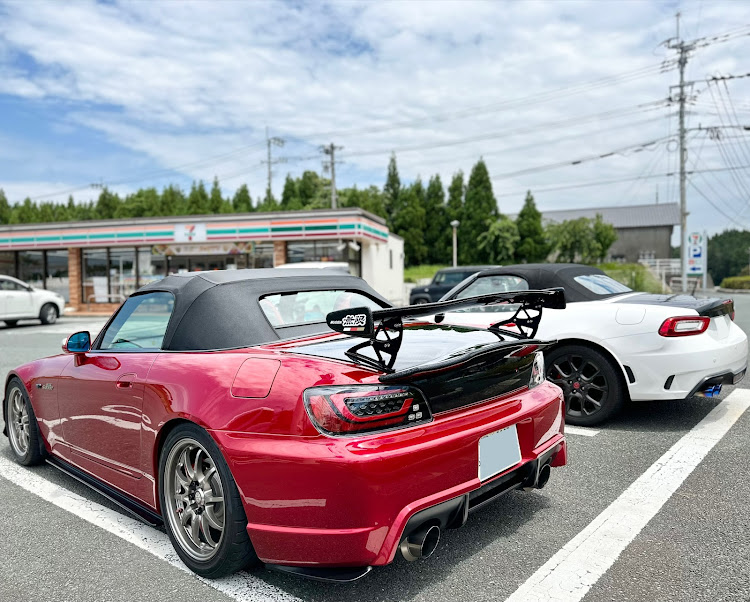 S2000のHotate.com💃🏻・ホタテドットコム・ホタテ.com・ホタテ.COM・hotate.com・HOTATE.COM・ほたてどっとこむ・ほたて.com・ほたて.COM・紅の彼女💃🏻・ソウルレッドS2000・魔王・ホンダ・AP1・AP2・アバルト・124・124スパイダー・124spider・アイ・i・Crimson girlfriend・魔王S2000・ムーヴ・リアワイパー有り派❓無し派❓・週間イベント・梅雨入り・豪雨・水害・洪水・水没・冠水・コメダ珈琲・山庵・さくら亭・ゆめタウン・ホルモン煮込み定食・海老フライ膳・地鶏肉・道の駅・波野・ミルクロード・峠・フッ…愚問だな❗️オープンカーにリアワイパーなど付いて無いわ❗️❗️・家族でオープンドライブ・ツーリング・ドリフト・サーキット・阿蘇・スカイライン・大観峰・ドミニク・ハン・走り屋・公道バトル・ワイルドスピード・ファイヤーブースト・映画・チューニングはトータルバランスが1番重要・休日の過ごし方・ジョジョ・ストーンオーシャン・R34・URAS・プライムビデオ・メロンドーム・ブライアンに関するカスタム事例の投稿画像6枚目
