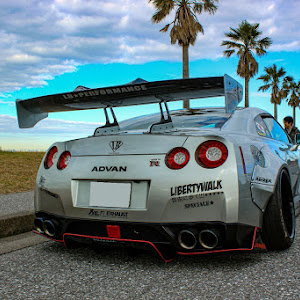 NISSAN GT-R R35