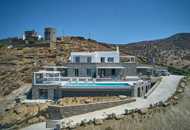 Villa avec jardin et terrasse 1