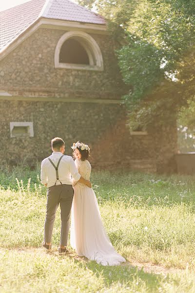 Fotógrafo de bodas Vlada Karpovich (isolation). Foto del 10 de agosto 2016