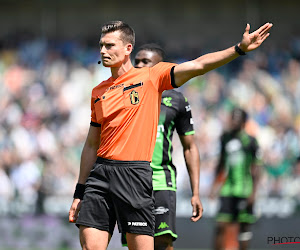 Ref Wesli De Cremer krijgt volle laag van zowel Cercle- als Anderlecht-fans: "Hij heeft zijn blauw-zwarte onderbroek aan"