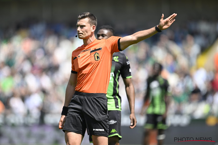 L'arbitre de Cercle - Union vivement critiqué : "Il fait tout pour les garder dans la course au titre !" 