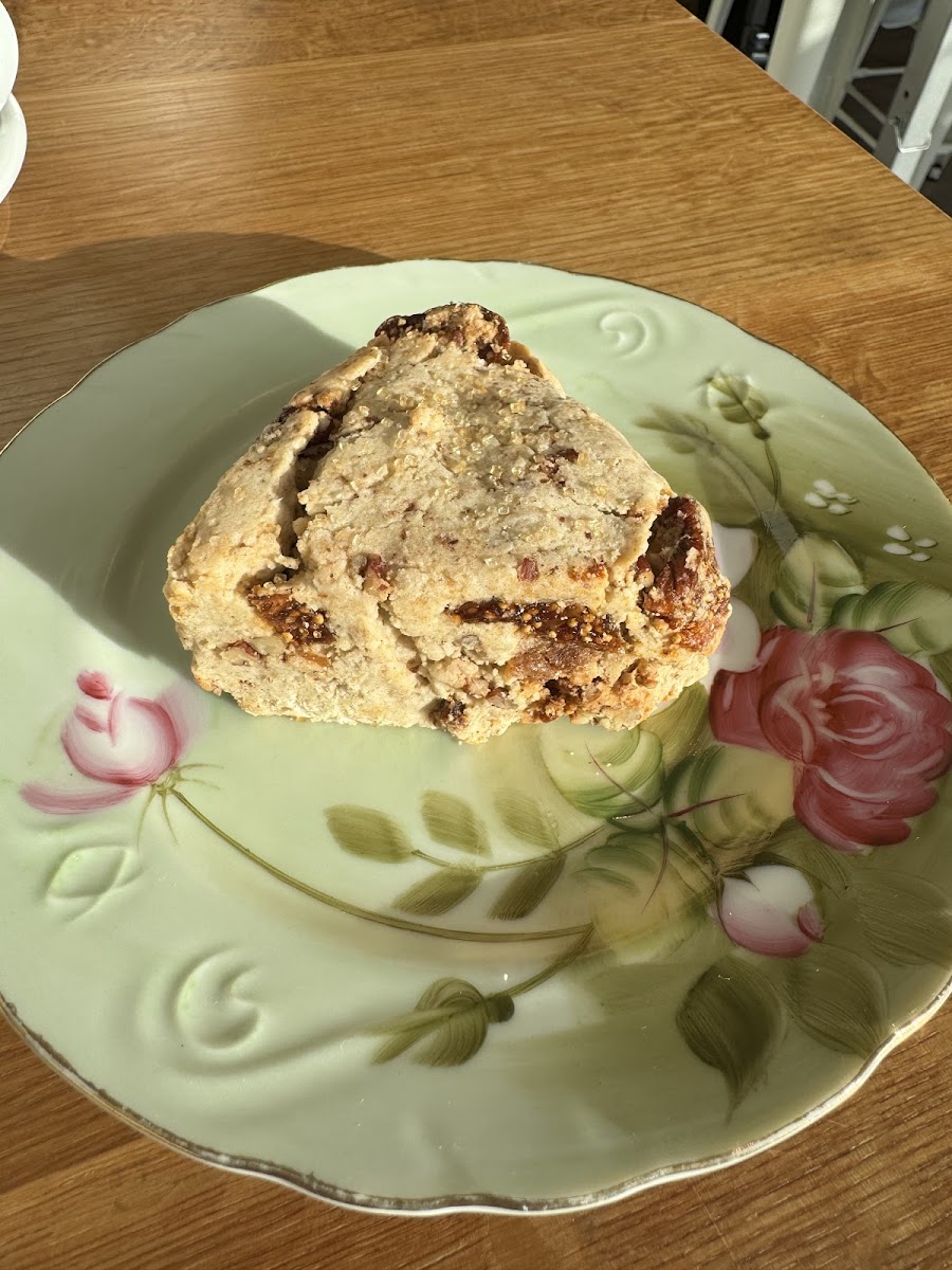 Fig pecan scone