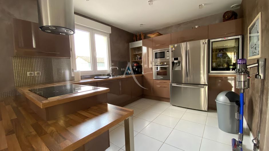 Vente maison 4 pièces 114.74 m² à Ouroux-sur-Saône (71370), 275 000 €