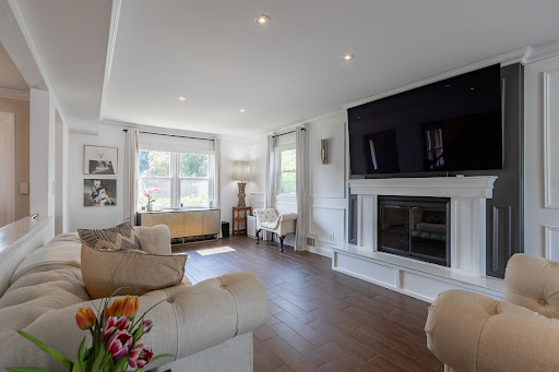 Property with pool 4