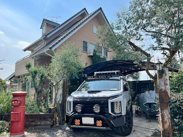 デリカD:5のアシンメトリーに関するカスタム事例の投稿画像1枚目