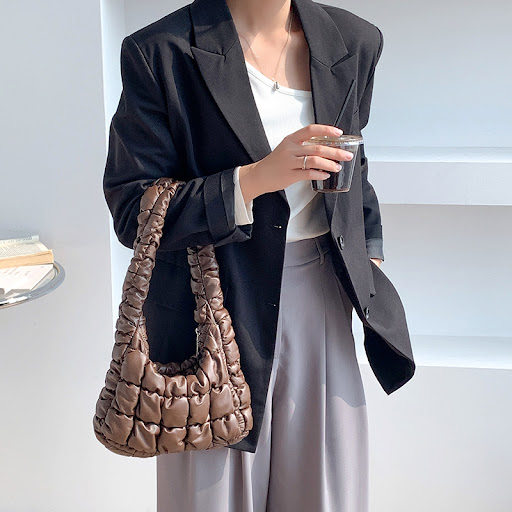 Title 3, High-Grade Small Design One-shoulder Cotton-pad...