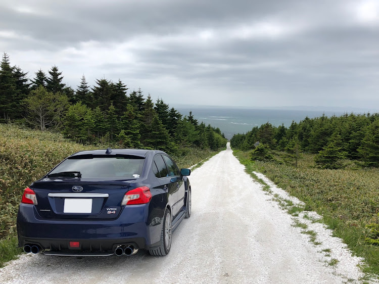 WRX S4のドライブ・白い道に関するカスタム事例の投稿画像1枚目