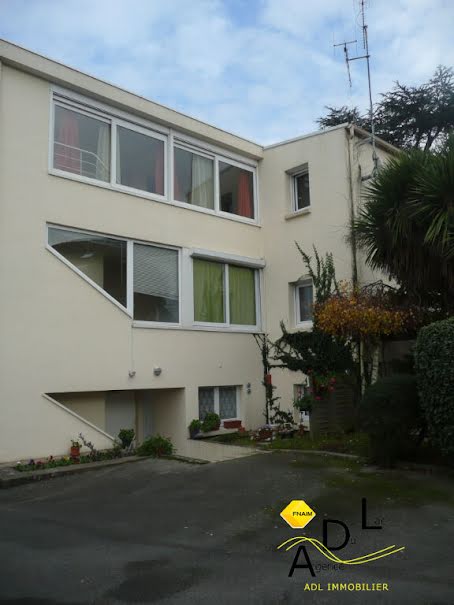 Location  appartement 4 pièces 110.44 m² à Reze (44400), 955 €