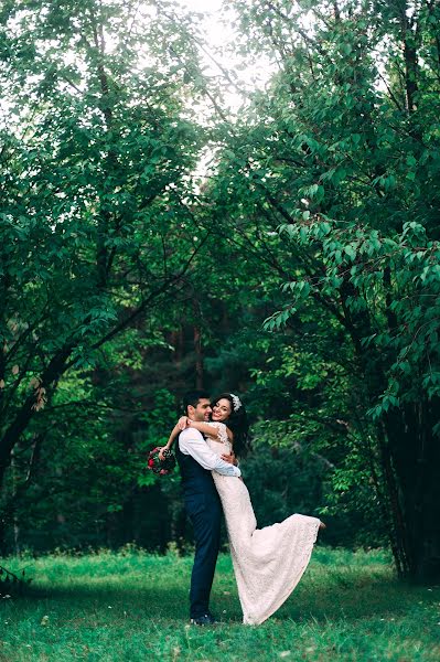 Fotógrafo de casamento Ekaterina Andreeva (ekaterinaand). Foto de 30 de julho 2018