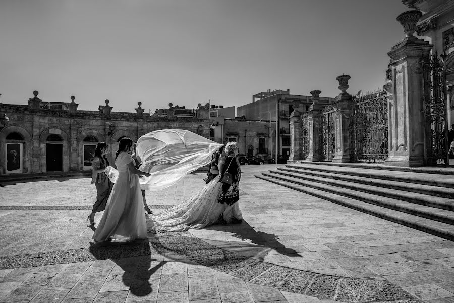 婚礼摄影师Maurizio Mélia（mlia）。2022 12月1日的照片