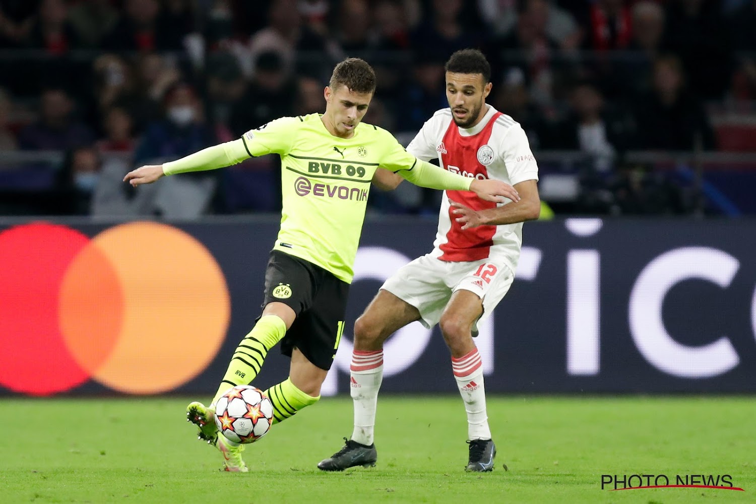 Barça : une légende assiste au match et fait un appel du pied au club !