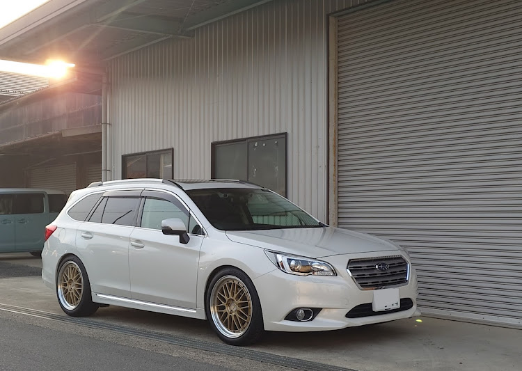 レガシィツーリングワゴンのサンバートラック・サンバーバン・BBS・仕事も遊びも大忙し・タイヤ交換に関するカスタム事例の投稿画像1枚目
