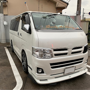 ハイエースバン TRH200V