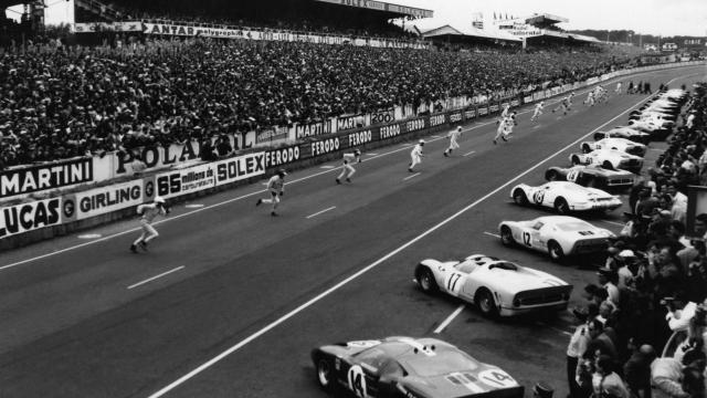 24-heures-du-mans-offrez-un-tirage-de-collection-des-24h.jpg