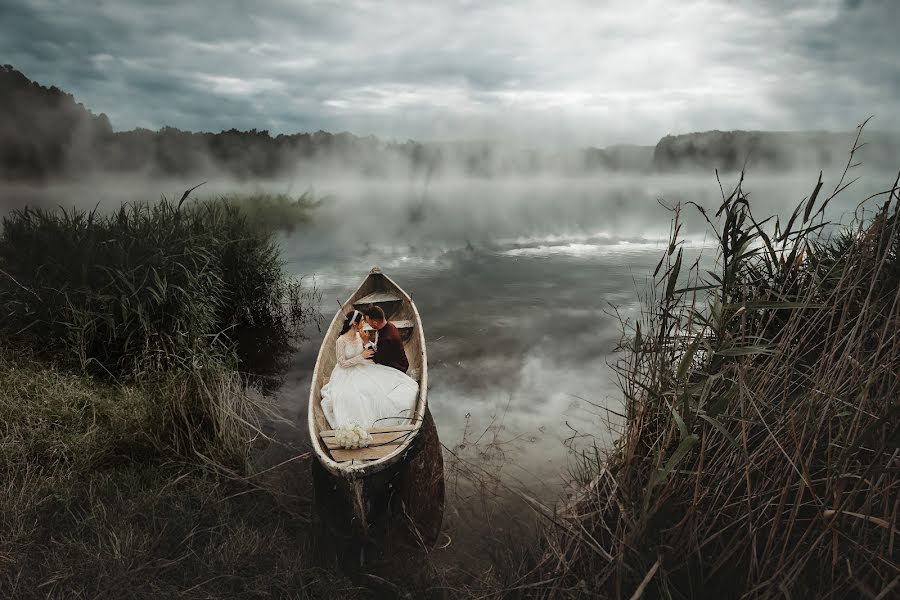 Fotografer pernikahan Cornel Spoiala (cornelspoiala). Foto tanggal 28 Oktober 2023