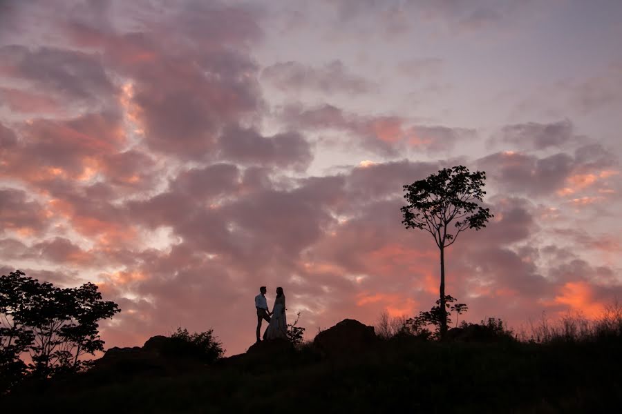 Wedding photographer Artem Gnatenko (gnat). Photo of 26 April 2020