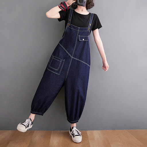 Title 7, Womens Korean style age-reducing strap jeans. ...