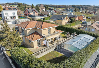 House with garden and terrace 17