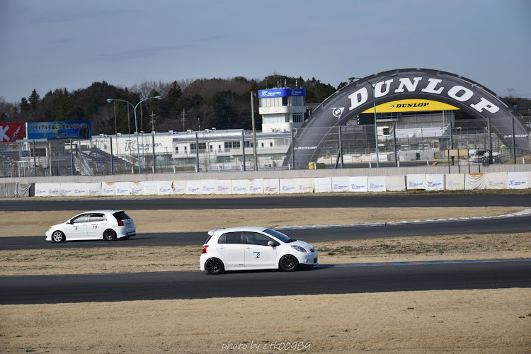 ヴィッツのコラボお誘いお待ちしております・春メキ走・TC1000・筑波サーキット・トキメキ走に関するカスタム事例の投稿画像6枚目