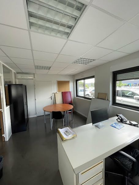 Location  locaux professionnels  68 m² à Launaguet (31140), 605 €