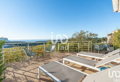 House with pool and terrace 1