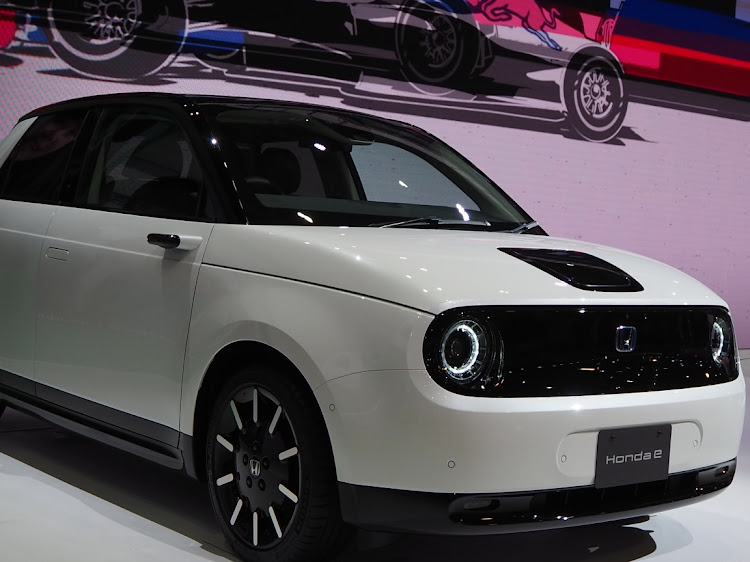 ロードスターの東京モーターショー 2019・MAZDAはコルク作ってた会社なのね・EV車も良いけど、ガソリン車も残して・もっと言うとマニュアル車も是非・11/4まで開催、あと3日ありますよーに関するカスタム事例の投稿画像13枚目
