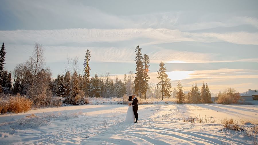 Hääkuvaaja Aleksey Boroukhin (xfoto12). Kuva otettu 13. joulukuuta 2020