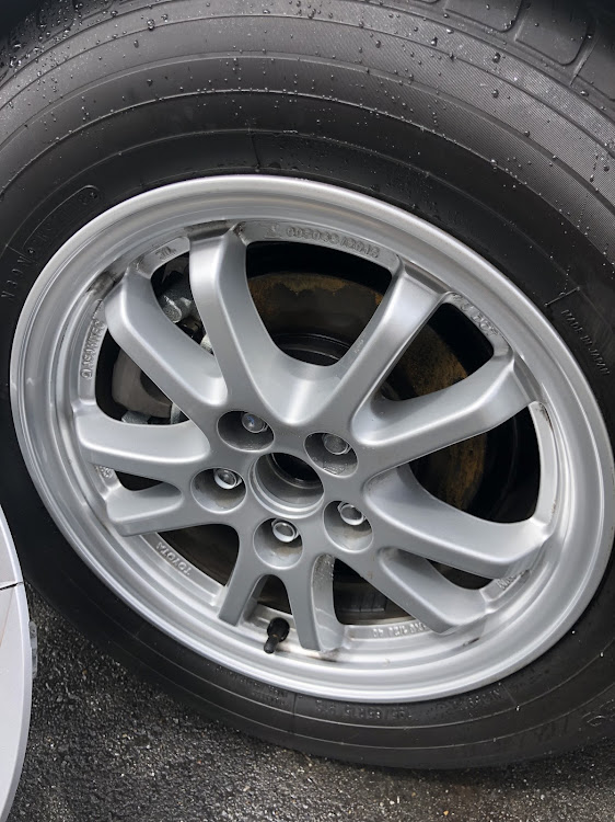 プリウスのホイール洗浄・スパシャン2019・手洗い洗車・洗車は趣味に関するカスタム事例の投稿画像7枚目