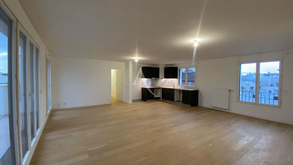 Appartement 5 pièce(s) 110.07 m²à louer Clichy