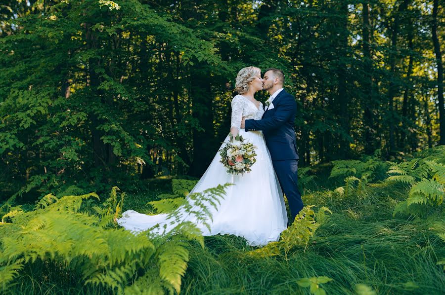 Wedding photographer Barbora Chmelařová (fotobarbora). Photo of 8 January 2023