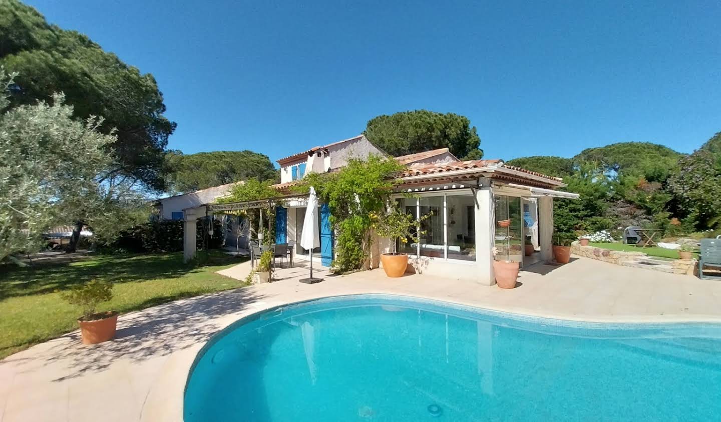 Villa avec piscine et terrasse Frejus