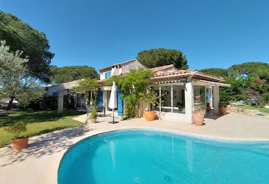 Villa with pool and terrace 3