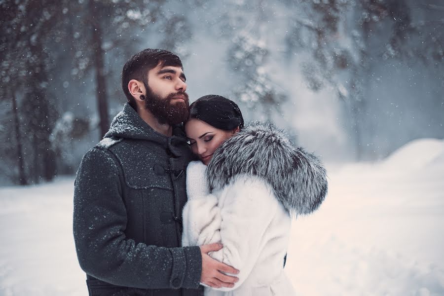 Fotógrafo de casamento Anastasiya Kuzmenko (kuzmenkojpg). Foto de 18 de março 2015