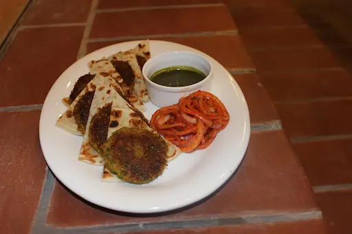 Pan Grilled Mixed Veggie Kebab With Mint Garlic Chutney