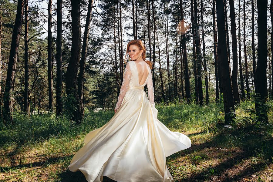 Wedding photographer Olga Obukhova (obuhova30). Photo of 27 August 2017