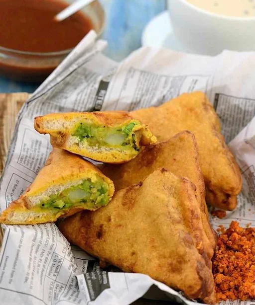 Aloo Bread Pakoda