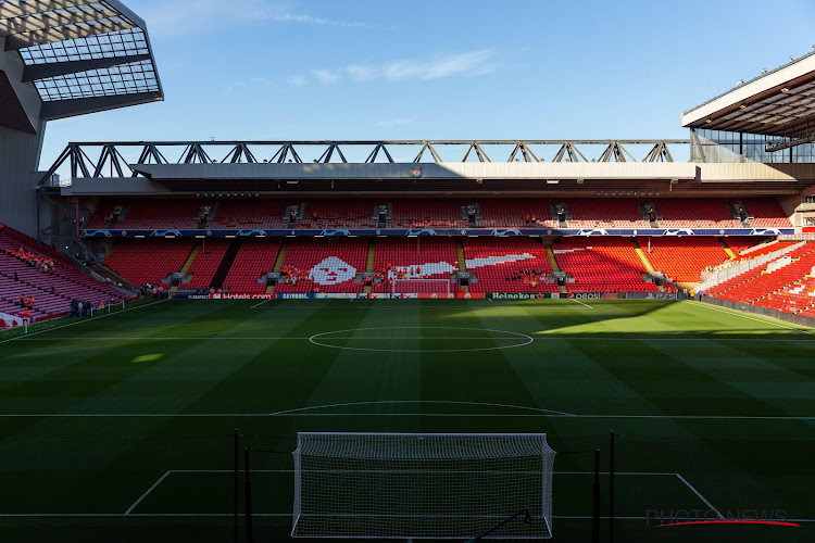 🎥 Jürgen Klopp begint symbolisch aan de renovatie van Anfield