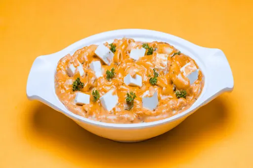 Mac N Cheese With Paneer Makhni