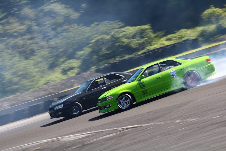 マークIIのJZX100・日光サーキット・ドリフト・追走に関するカスタム事例の投稿画像1枚目