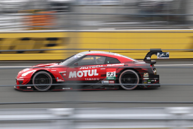 スカイラインの#一眼レフ・#カメラ童貞・#宝の持ち腐れ・#立ちはだかるフェンス・#GT DTM 交流戦に関するカスタム事例の投稿画像6枚目