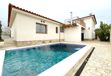 House with garden and terrace 3